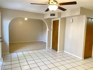 Photo #5: 6334915 Listing