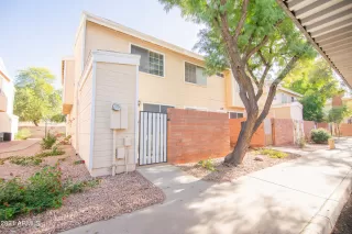 Photo #6: 6334915 Listing