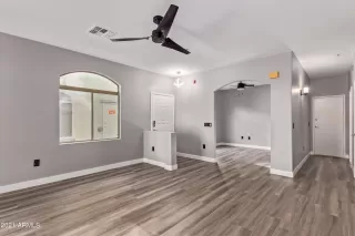 Photo #2: 6335044 Listing