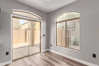 Photo #4: 6335044 Listing