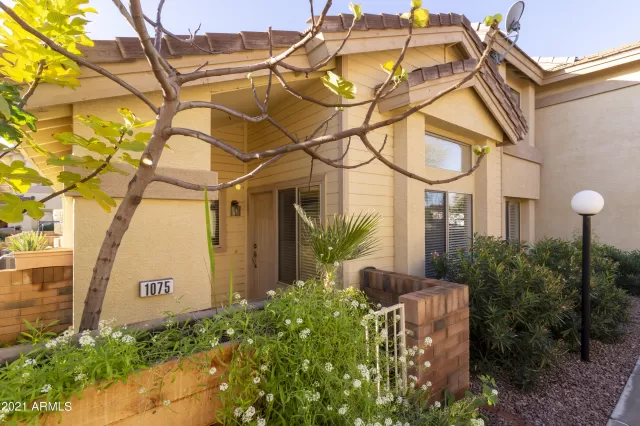 MLS: 6335162 Condo For Sale