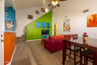 Photo #6: 6335162 Listing 