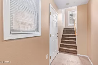 Photo #6: 6335373 Listing