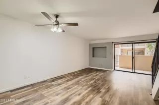 Photo #4: 6335439 Listing