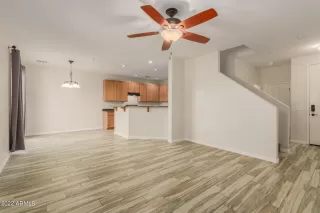 Photo #5: 6335534 Listing