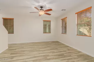 Photo #6: 6335534 Listing