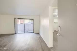 Photo #4: 6335613 Listing 