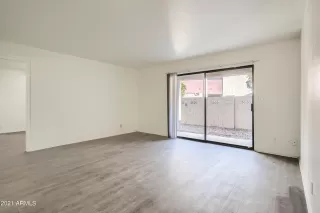 Photo #5: 6335613 Listing 