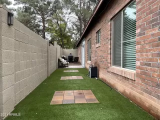 Photo #2: 6335666 Listing