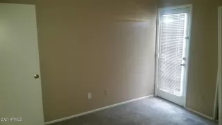 Photo #5: 6335746 Listing