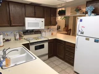 Photo #4: 6335895 Listing