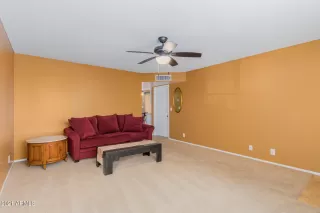 Photo #5: 6335928 Listing 