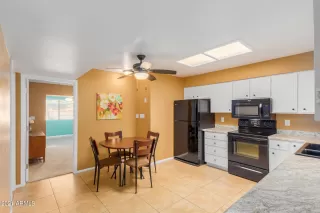 Photo #6: 6335928 Listing 