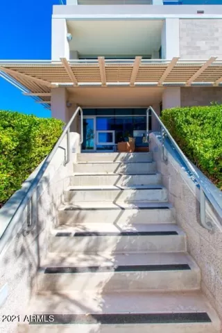 Photo #2: 6336109 Listing