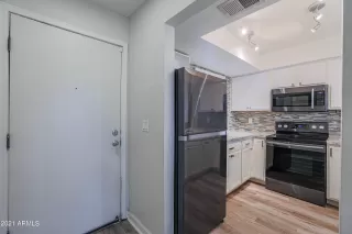 Photo #2: 6336158 Listing