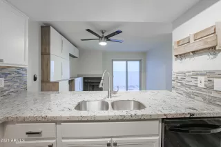 Photo #4: 6336158 Listing