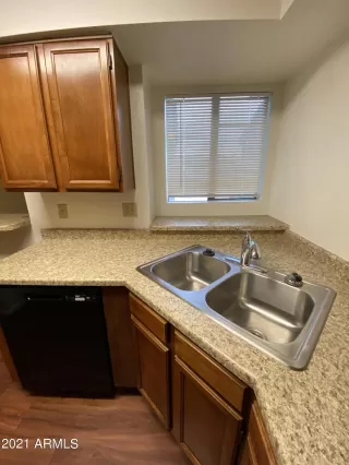 Photo #6: 6336220 Listing 