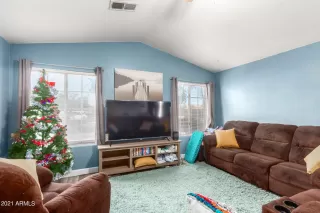 Photo #3: 6336370 Listing