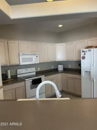 Photo #6: 6336584 Listing