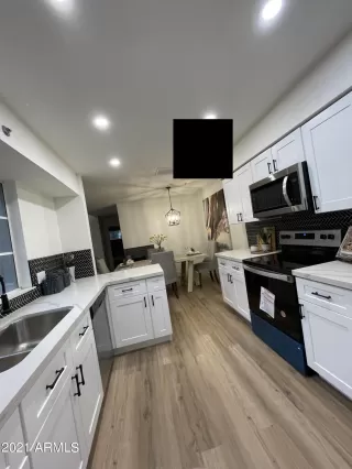 Photo #5: 6336602 Listing