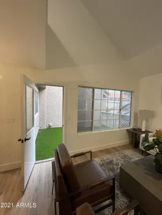 Photo #6: 6336602 Listing