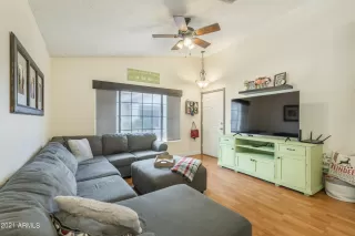 Photo #2: 6336607 Listing