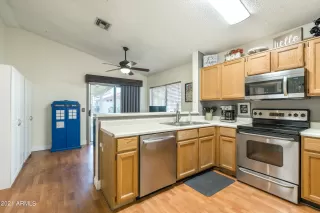 Photo #6: 6336607 Listing