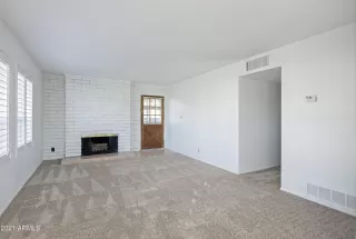 Photo #2: 6336725 Listing