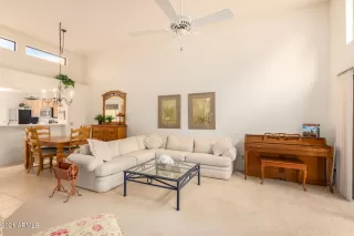 Photo #6: 6336848 Listing