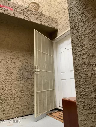 Photo #3: 6337320 Listing