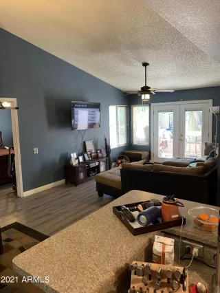 Photo #5: 6337320 Listing