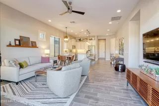 Photo #5: 6337601 Listing 