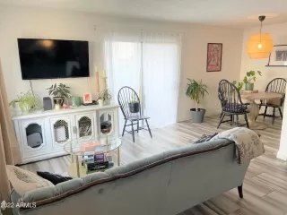 Photo #2: 6338063 Listing