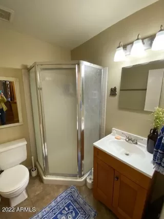 Photo #5: 6338120 Listing