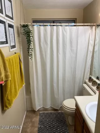 Photo #6: 6338120 Listing