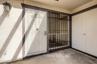 Photo #2: 6338166 Listing