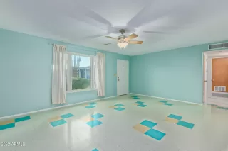 Photo #5: 6338294 Listing