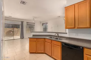 Photo #5: 6338487 Listing 