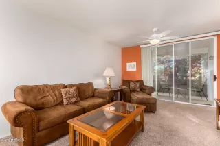 Photo #4: 6338860 Listing