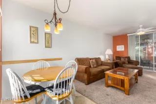 Photo #6: 6338860 Listing