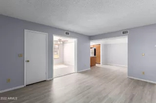 Photo #3: 6338875 Listing