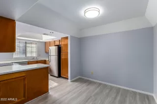 Photo #6: 6338875 Listing