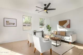 Photo #4: 6339106 Listing