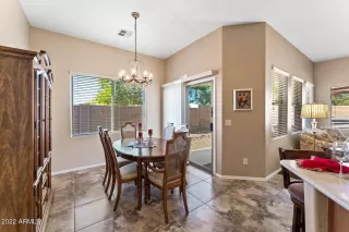 Photo #5: 6339407 Listing