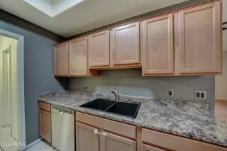 Photo #3: 6339535 Listing