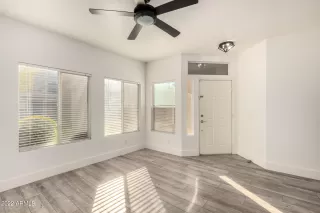 Photo #6: 6339712 Listing