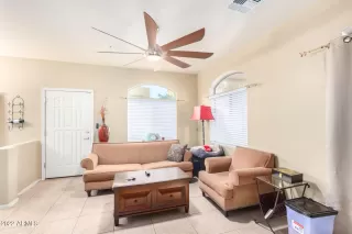 Photo #5: 6339735 Listing