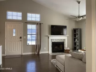 Photo #5: 6339789 Listing