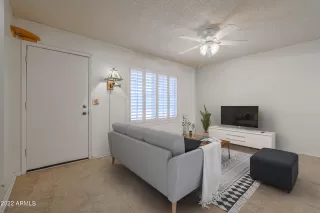 Photo #3: 6339954 Listing