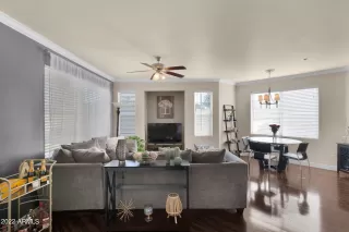 Photo #3: 6339977 Listing